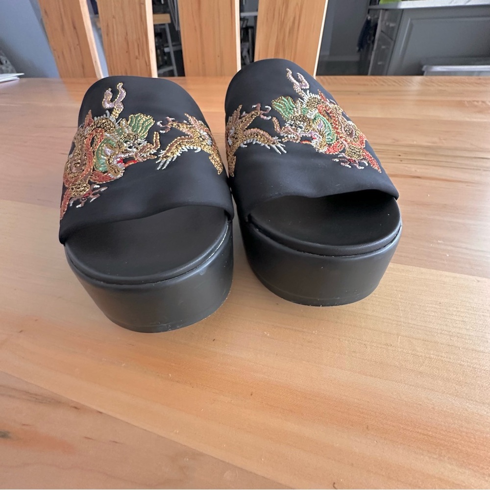 bebe platform sandals 9 - Picture 6 of 6